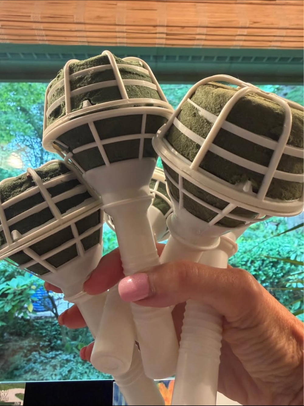 Floral Foam Cage Picks - Green Floral Foam in White Cage (Set)